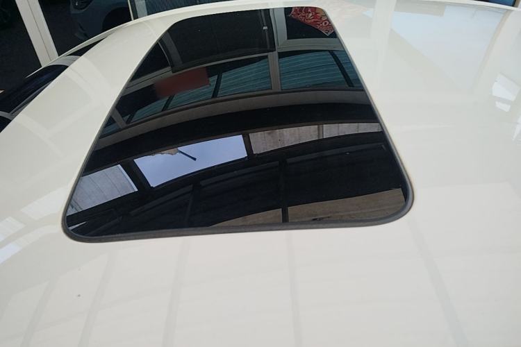 Used Chevrolet Cavalier 2016 1.5L Automatic Xinyue Edition Roof