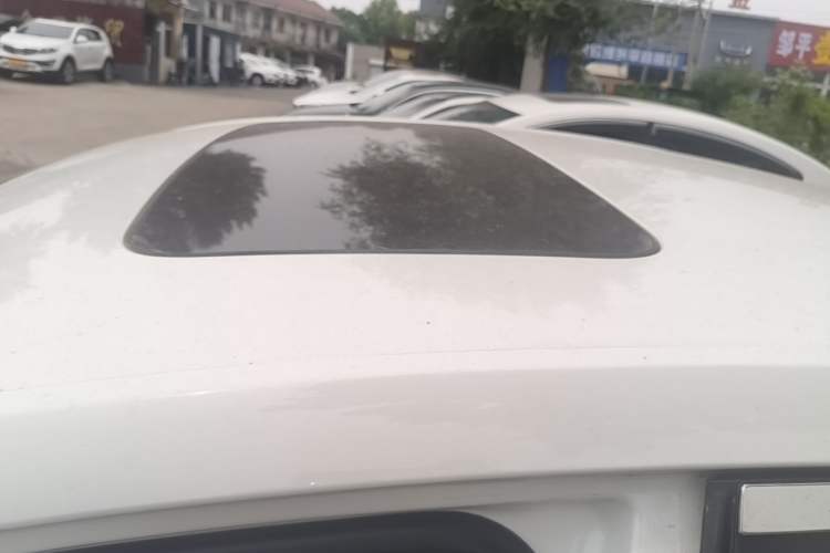 Used Chevrolet Cavalier 2016 1.5L Automatic Xinyue Edition Roof