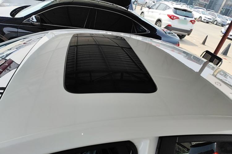 Used Chevrolet Cavalier 2016 1.5L Automatic Xinyue Edition Roof