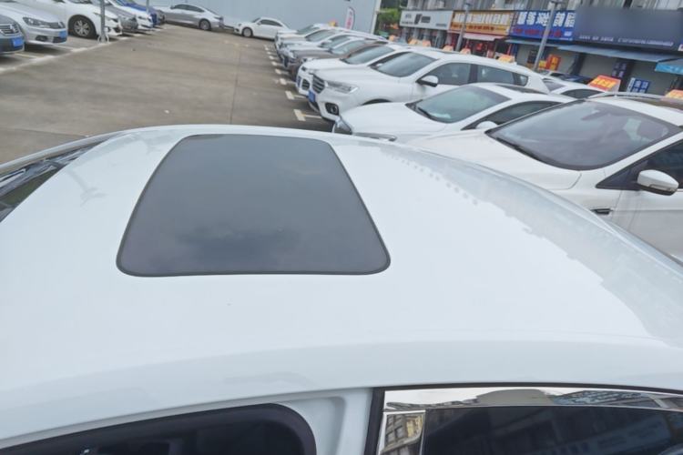 Used Chevrolet Cavalier 2016 1.5L Automatic Xinyue Edition Roof