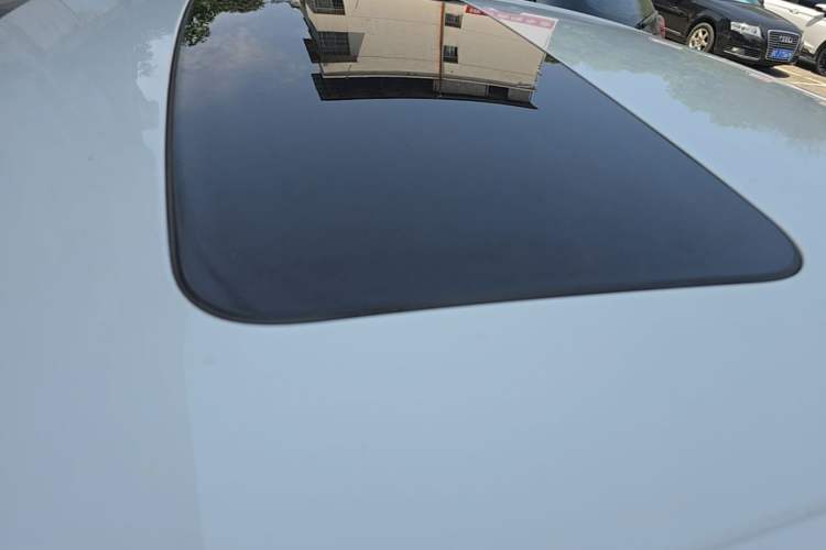 Used Chevrolet Cavalier 2016 1.5L Automatic Xinyue Edition Roof