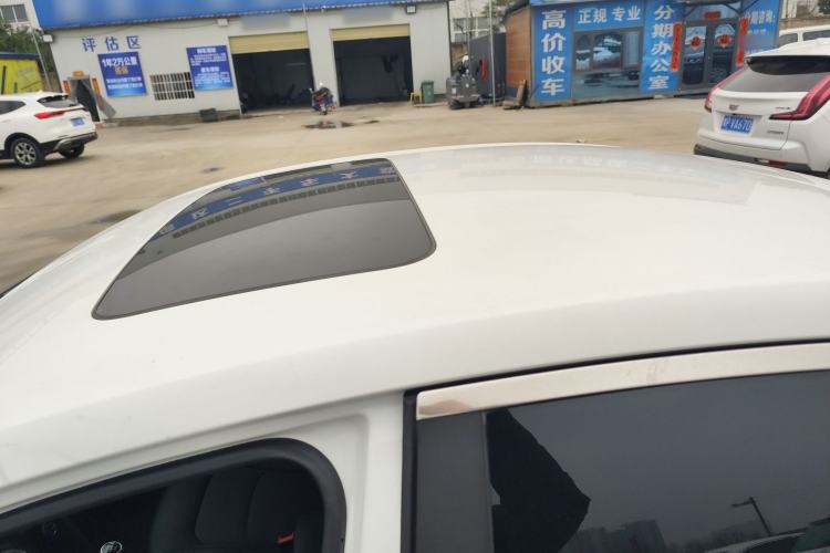 Used Chevrolet Cavalier 2016 1.5L Manual Xinyue Edition Roof