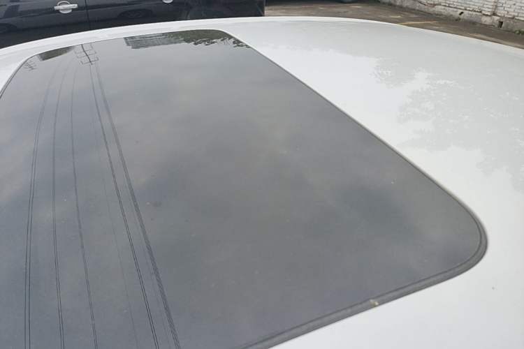 Used Chevrolet Cavalier 2016 1.5L Automatic Xinyue Edition Roof