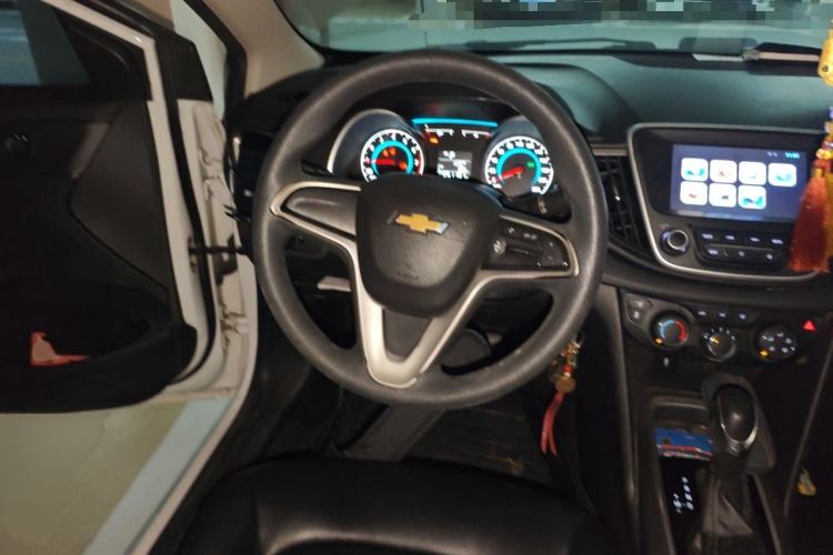 Used Chevrolet Cavalier 2016 1.5L Automatic Xinyue Edition Steering Wheel