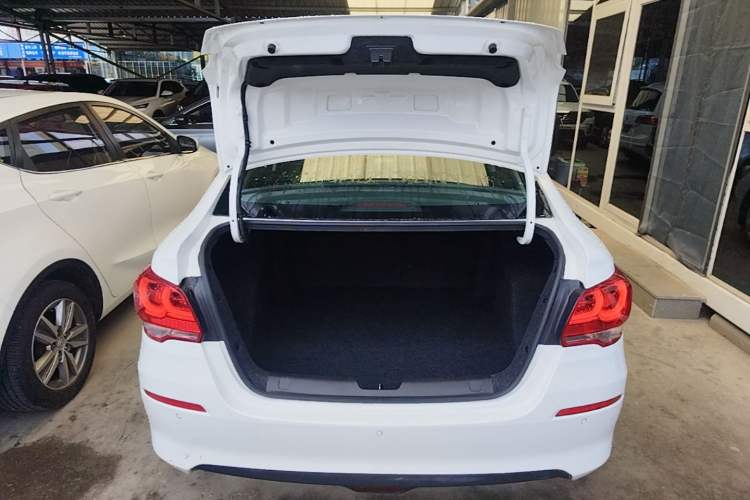 Used Chevrolet Cavalier 2016 1.5L Automatic Xinyue Edition Trunk