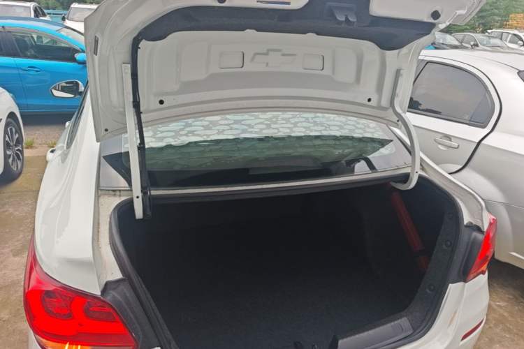 Used Chevrolet Cavalier 2016 1.5L Manual Xinyue Edition Trunk
