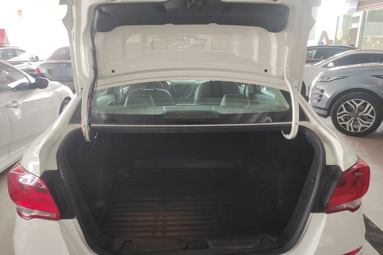 Used Chevrolet Cavalier 2016 1.5L Automatic Xinyue Edition Trunk