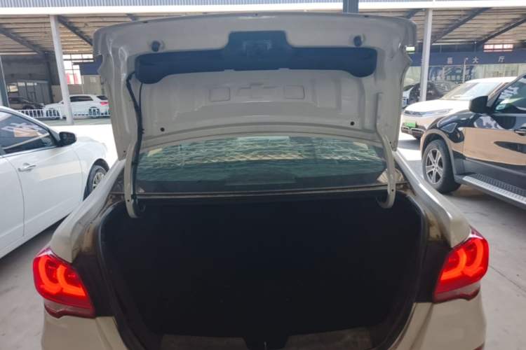 Used Chevrolet Cavalier 2016 1.5L Manual Enjoyment Edition Trunk
