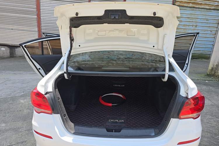 Used Chevrolet Cavalier 2016 1.5L Automatic Xinyue Edition Trunk