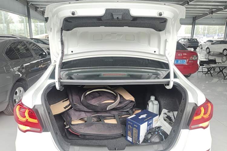 Used Chevrolet Cavalier 2016 1.5L Manual Xinyue Edition Trunk