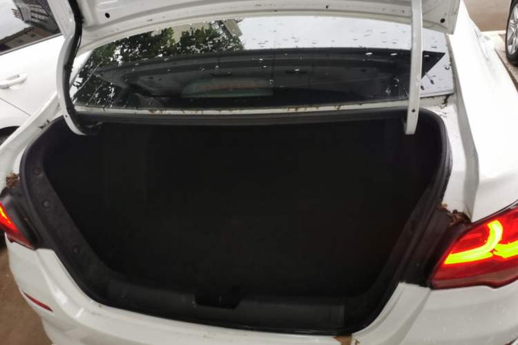 Used Chevrolet Cavalier 2016 1.5L Automatic Enjoyment Edition Trunk