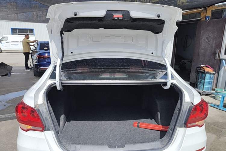 Used Chevrolet Cavalier 2016 1.5L Manual Enjoyment Edition Trunk