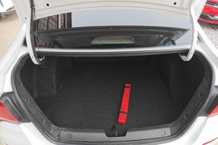 Used Chevrolet Cavalier 2016 1.5L Automatic Xinyue Edition Trunk