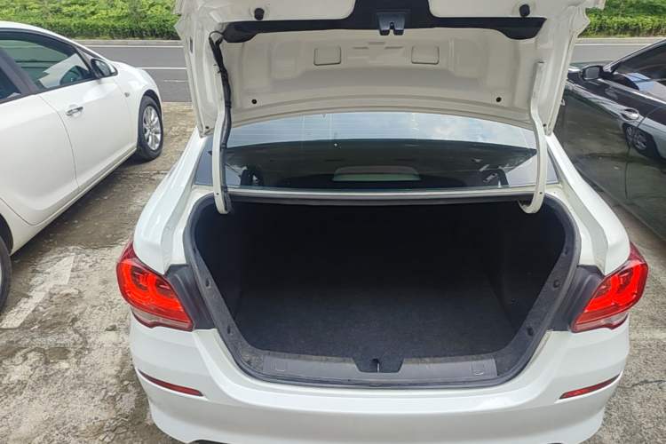 Used Chevrolet Cavalier 2016 1.5L Automatic Enjoyment Edition Trunk