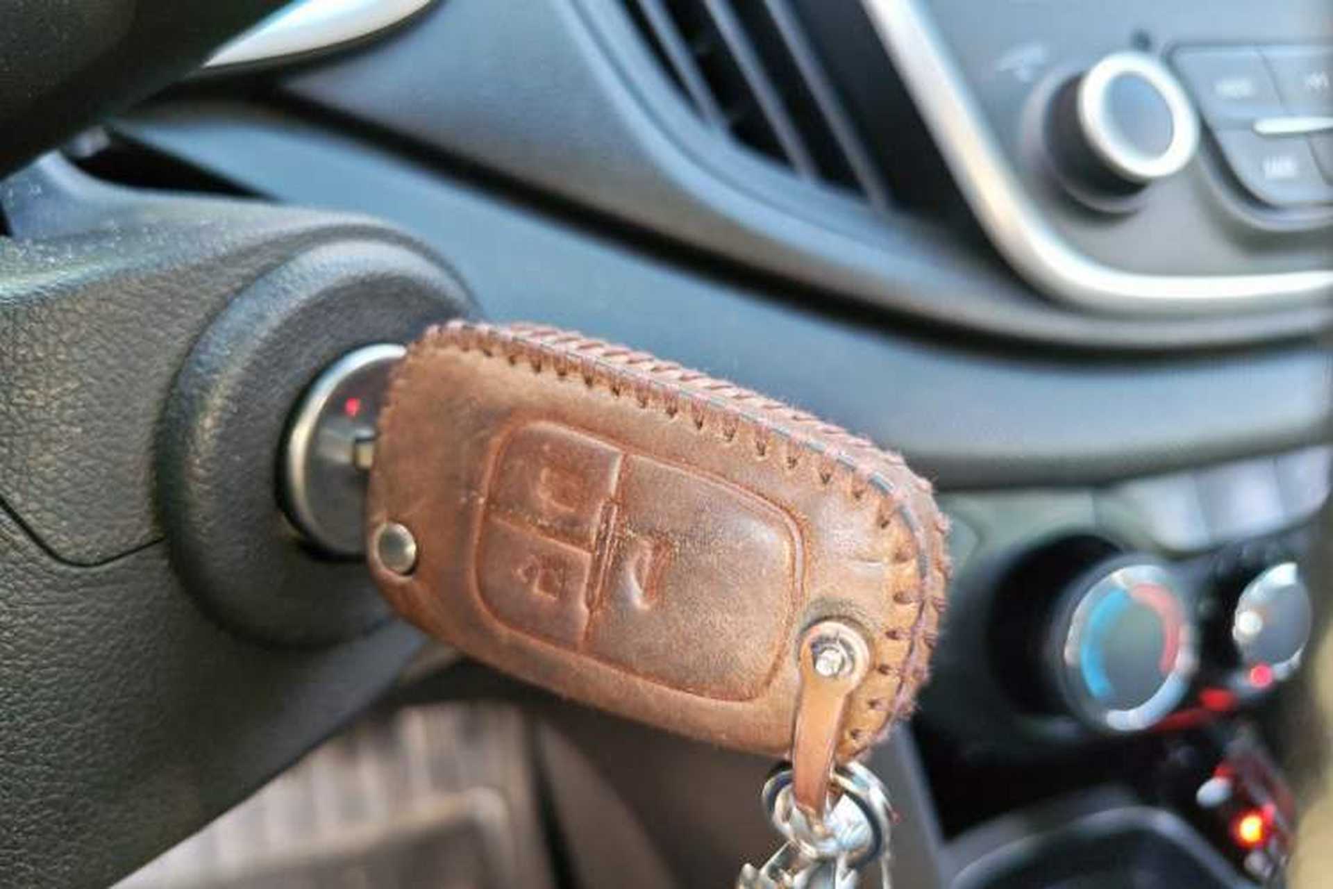 Used Chevrolet Cavalier 2016 1.5L Automatic Enjoyment Edition Vehicle Key