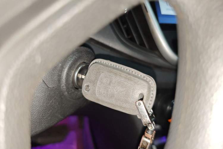 Used Chevrolet Cavalier 2016 1.5L Automatic Enjoyment Edition Vehicle Key