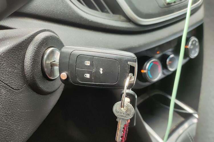 Used Chevrolet Cavalier 2016 1.5L Manual Enjoyment Edition Vehicle Key