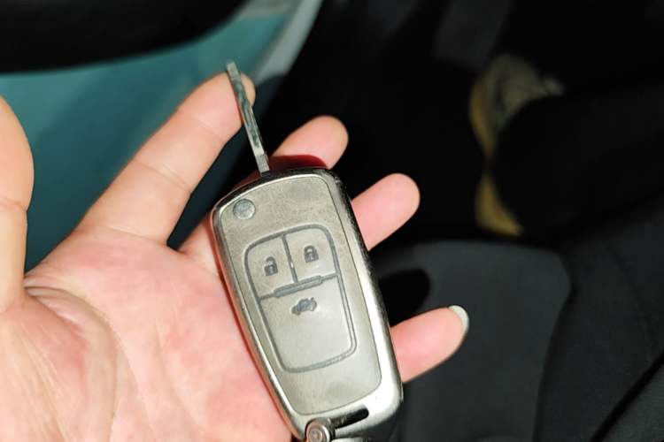 Used Chevrolet Cavalier 2016 1.5L Automatic Enjoyment Edition Vehicle Key