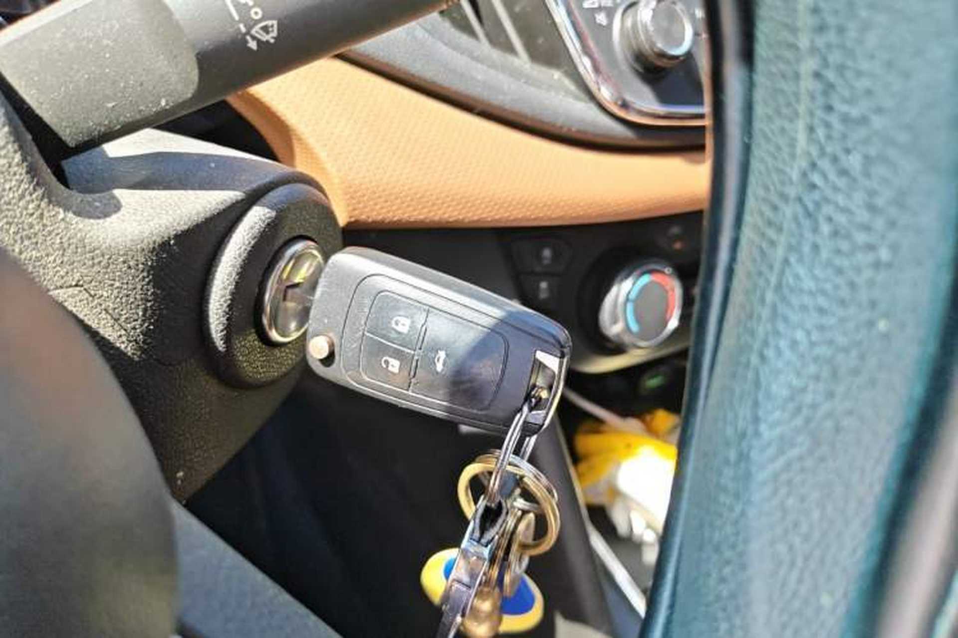 Used Chevrolet Cavalier 2016 1.5L Automatic Xinsong Edition Vehicle Key