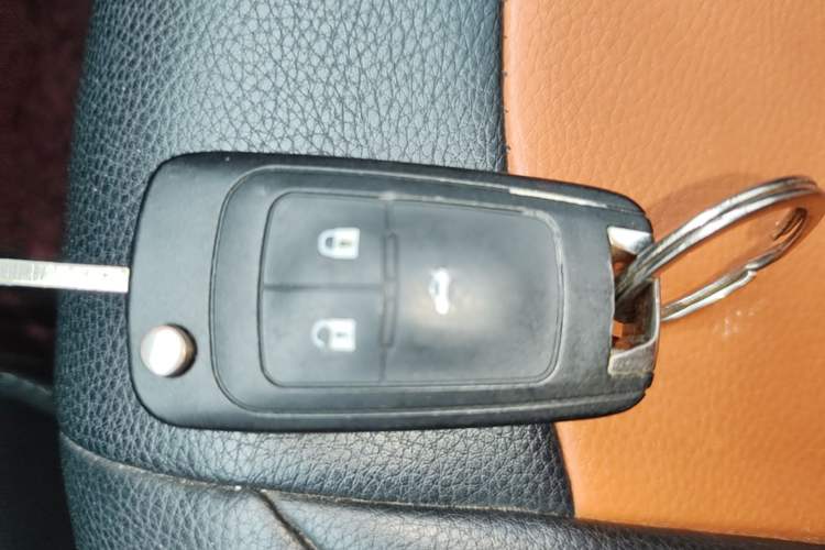 Used Chevrolet Cavalier 2016 1.5L Automatic Enjoyment Edition Vehicle Key