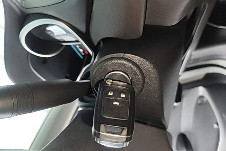 Used Chevrolet Cavalier 2016 1.5L Manual Xinyue Edition Vehicle Key