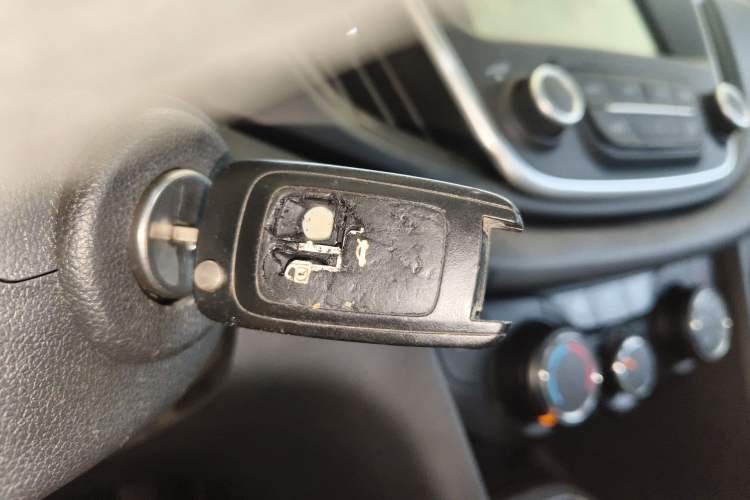 Used Chevrolet Cavalier 2016 1.5L Manual Xinyue Edition Vehicle Key