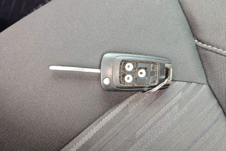 Used Chevrolet Cavalier 2016 1.5L Manual Enjoyment Edition Vehicle Key