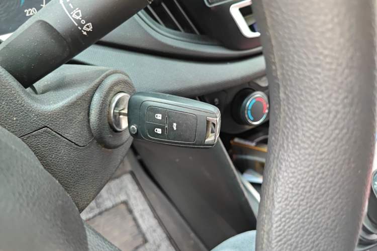 Used Chevrolet Cavalier 2016 1.5L Manual Xinyue Edition Vehicle Key