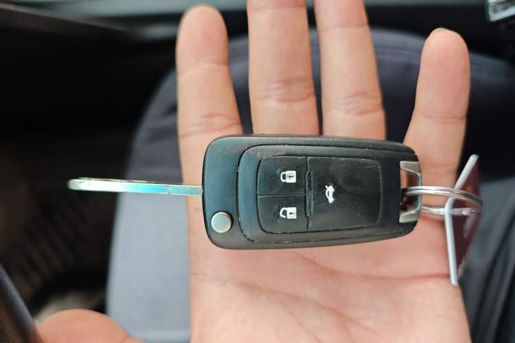 Used Chevrolet Cavalier 2016 1.5L Manual Enjoyment Edition Vehicle Key