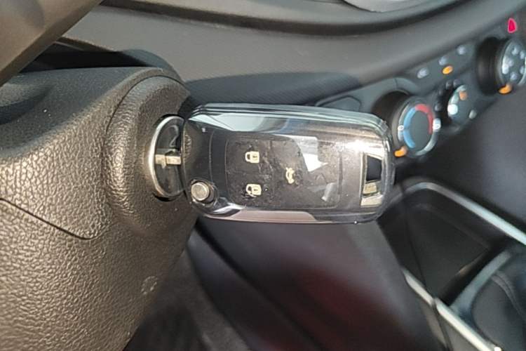 Used Chevrolet Cavalier 2016 1.5L Manual Xinyue Edition Vehicle Key
