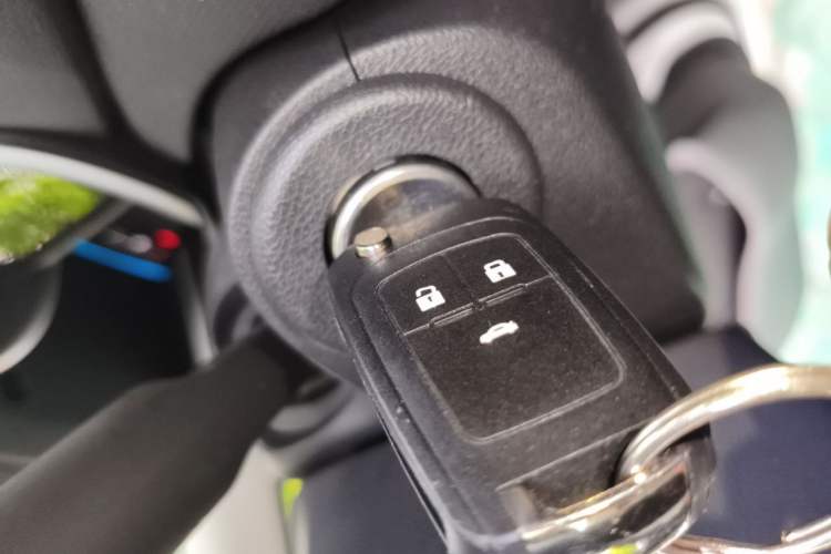 Used Chevrolet Cavalier 2016 1.5L Manual Xinyue Edition Vehicle Key