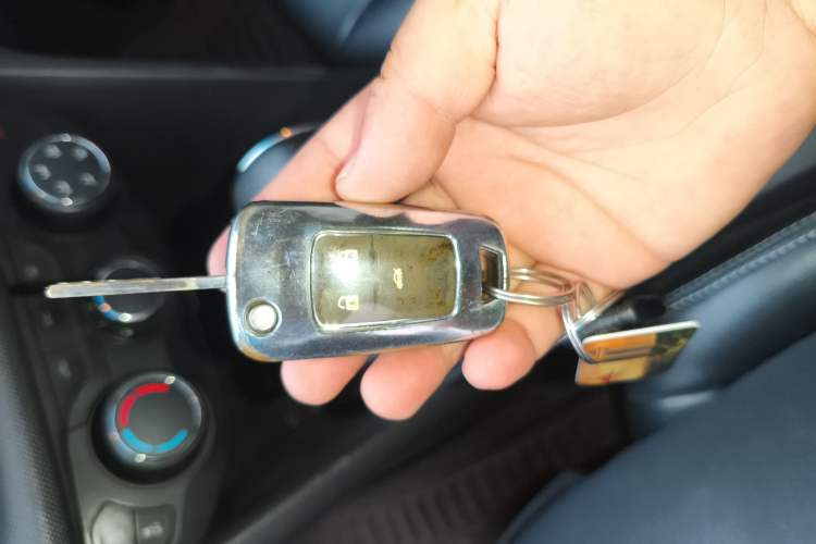 Used Chevrolet Cavalier 2016 1.5L Automatic Enjoyment Edition Vehicle Key