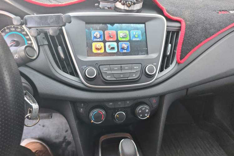Used Chevrolet Cavalier 2016 1.5L Automatic Xinyue Edition Audio And AC Panel