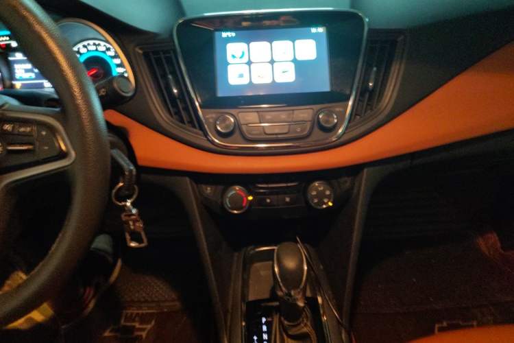 Used Chevrolet Cavalier 2016 1.5L Automatic Xinsong Edition Audio And AC Panel