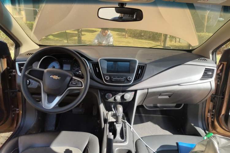 Used Chevrolet Cavalier 2016 1.5L Automatic Xinyue Edition Center Console