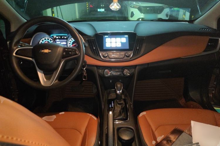 Used Chevrolet Cavalier 2016 1.5L Automatic Xinsong Edition Center Console
