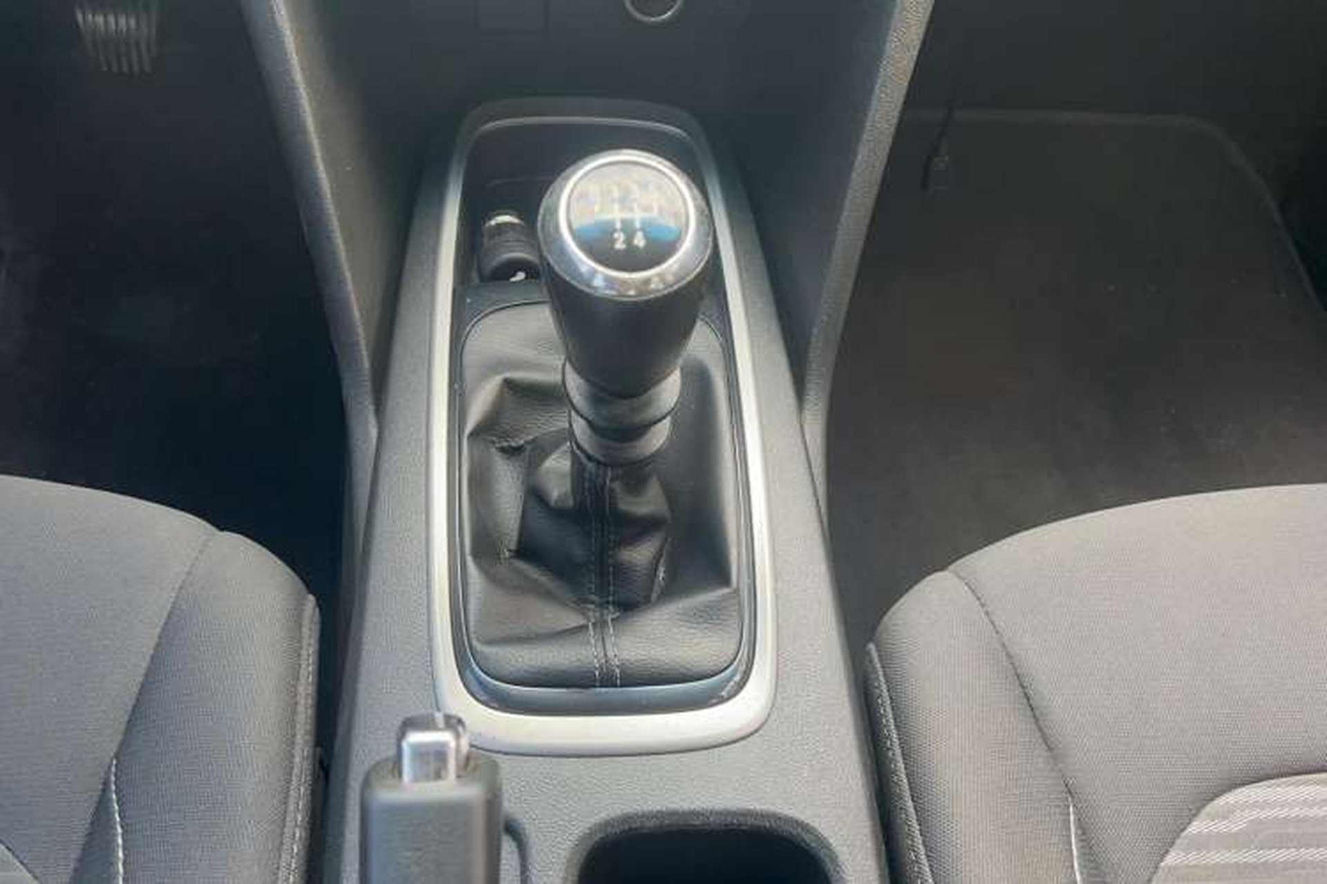 Used Chevrolet Cavalier 2016 1.5L Manual Enjoyment Edition Gear Lever