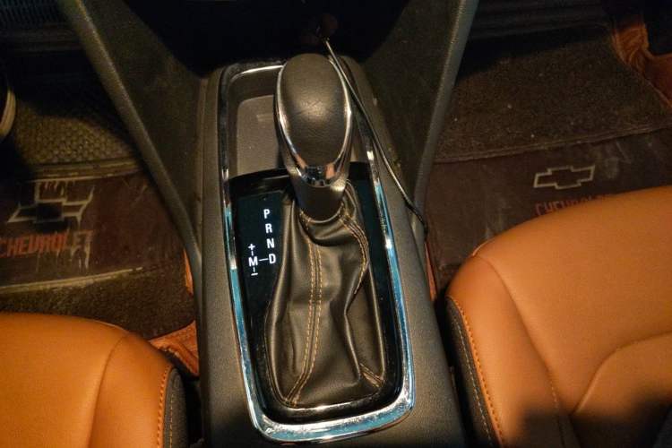 Used Chevrolet Cavalier 2016 1.5L Automatic Xinsong Edition Gear Lever
