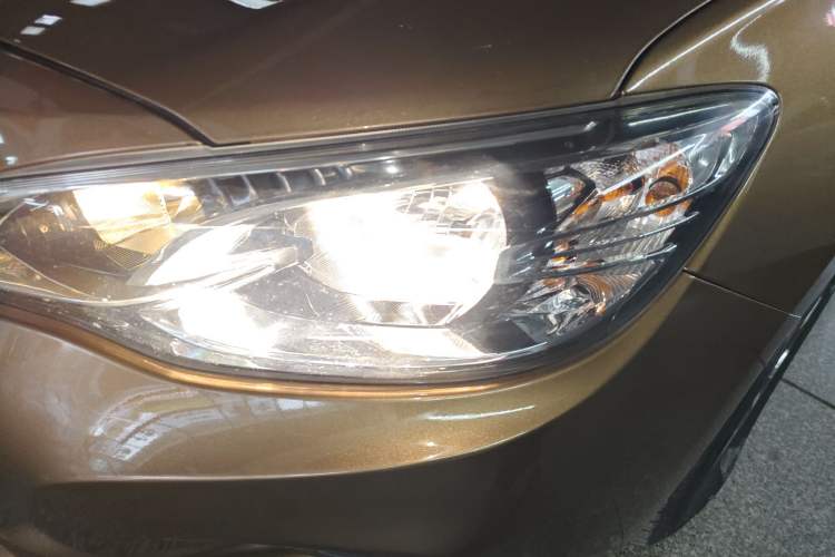 Used Chevrolet Cavalier 2016 1.5L Automatic Enjoyment Edition Left Front Headlight