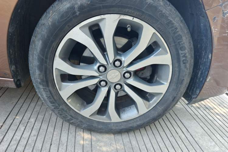 Used Chevrolet Cavalier 2016 1.5L Automatic Xinyue Edition Right Front Wheel Hub