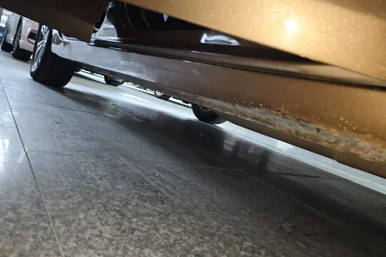 Used Chevrolet Cavalier 2016 1.5L Automatic Enjoyment Edition Right Side Sill