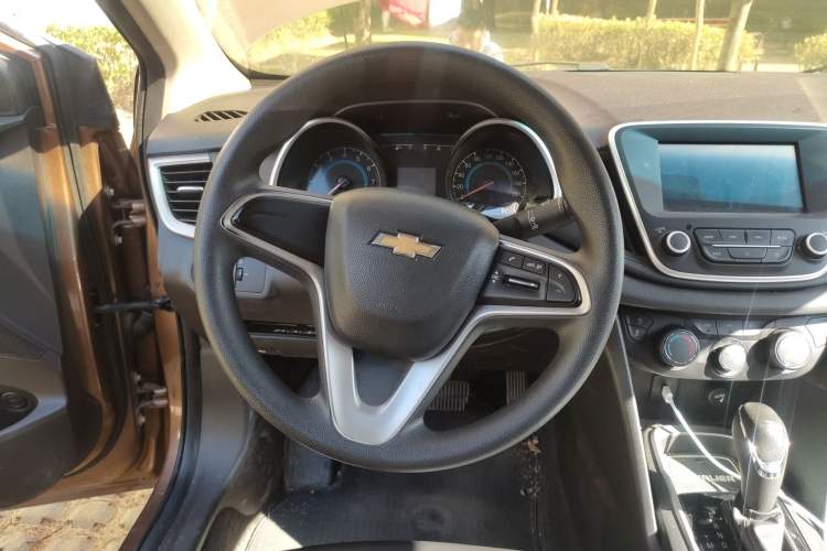 Used Chevrolet Cavalier 2016 1.5L Automatic Xinyue Edition Steering Wheel