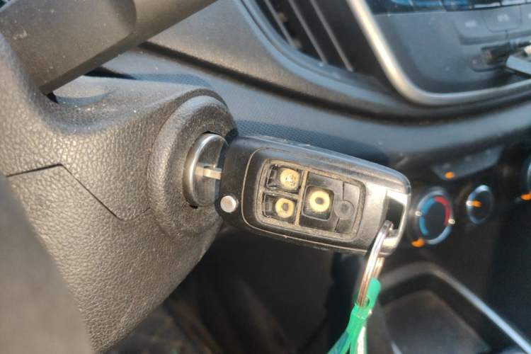 Used Chevrolet Cavalier 2016 1.5L Manual Enjoyment Edition Vehicle Key