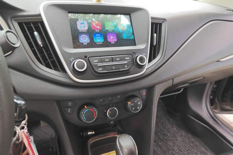Used Chevrolet Cavalier 2018 320 Automatic Xinyue Edition Audio And AC Panel