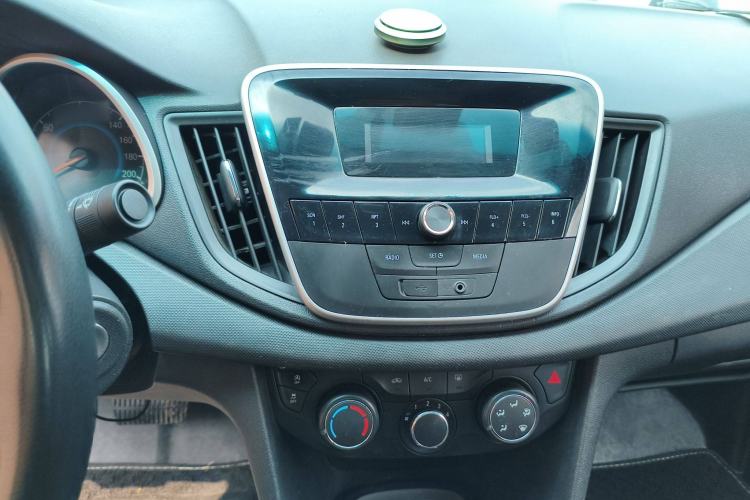 Used Chevrolet Cavalier 2018 320 Automatic Enjoyment Sunroof Edition Interior 3