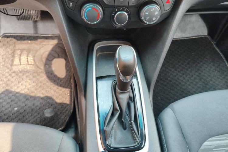 Used Chevrolet Cavalier 2018 320 Automatic Enjoyment Sunroof Edition Interior 4