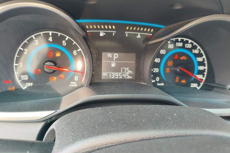 Used Chevrolet Cavalier 2018 320 Automatic Enjoyment Sunroof Edition Odometer Close Up