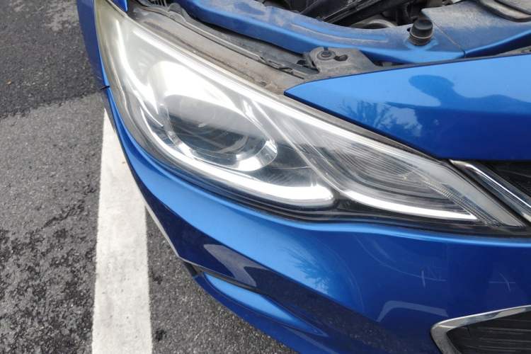 Used Chevrolet Cavalier 2018 320 Automatic Xinyue Edition Right Front Headlight
