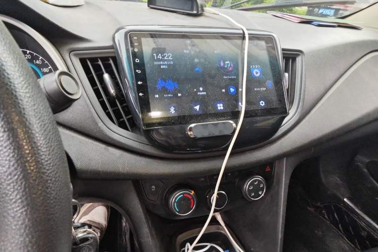 Used Chevrolet Cavalier 2018 320 Manual Enjoyment Edition Audio And AC Panel