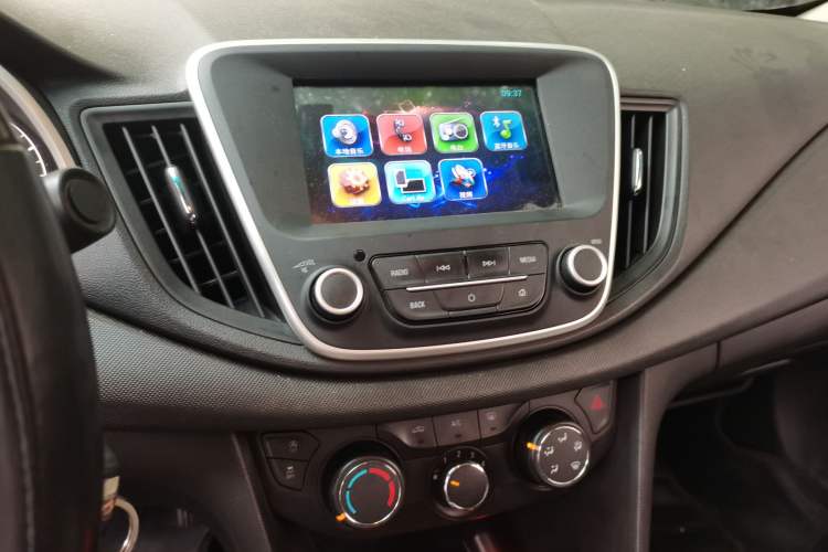 Used Chevrolet Cavalier 2018 320 Automatic Enjoyment Sunroof Edition Audio And AC Panel
